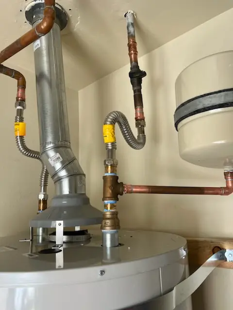 Water heater installation and plumbing repair in Freeland